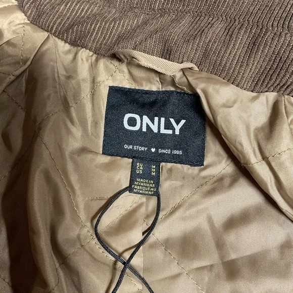 Only Tan Trench Coat with Brown Collar - Picture 5 of 13